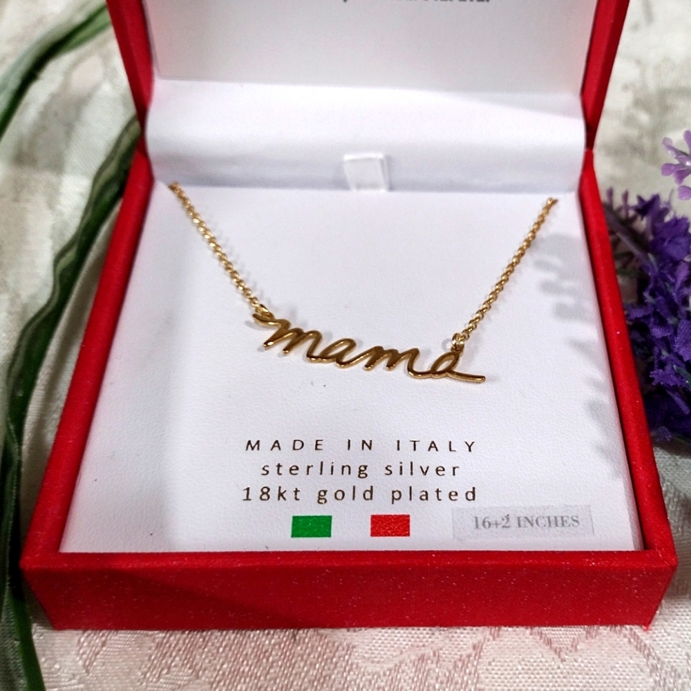 Mama Script Necklace / 18kt gold plated